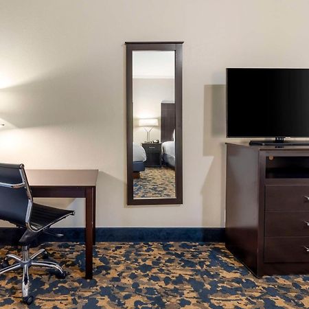 Best Western Brentwood Exterior photo