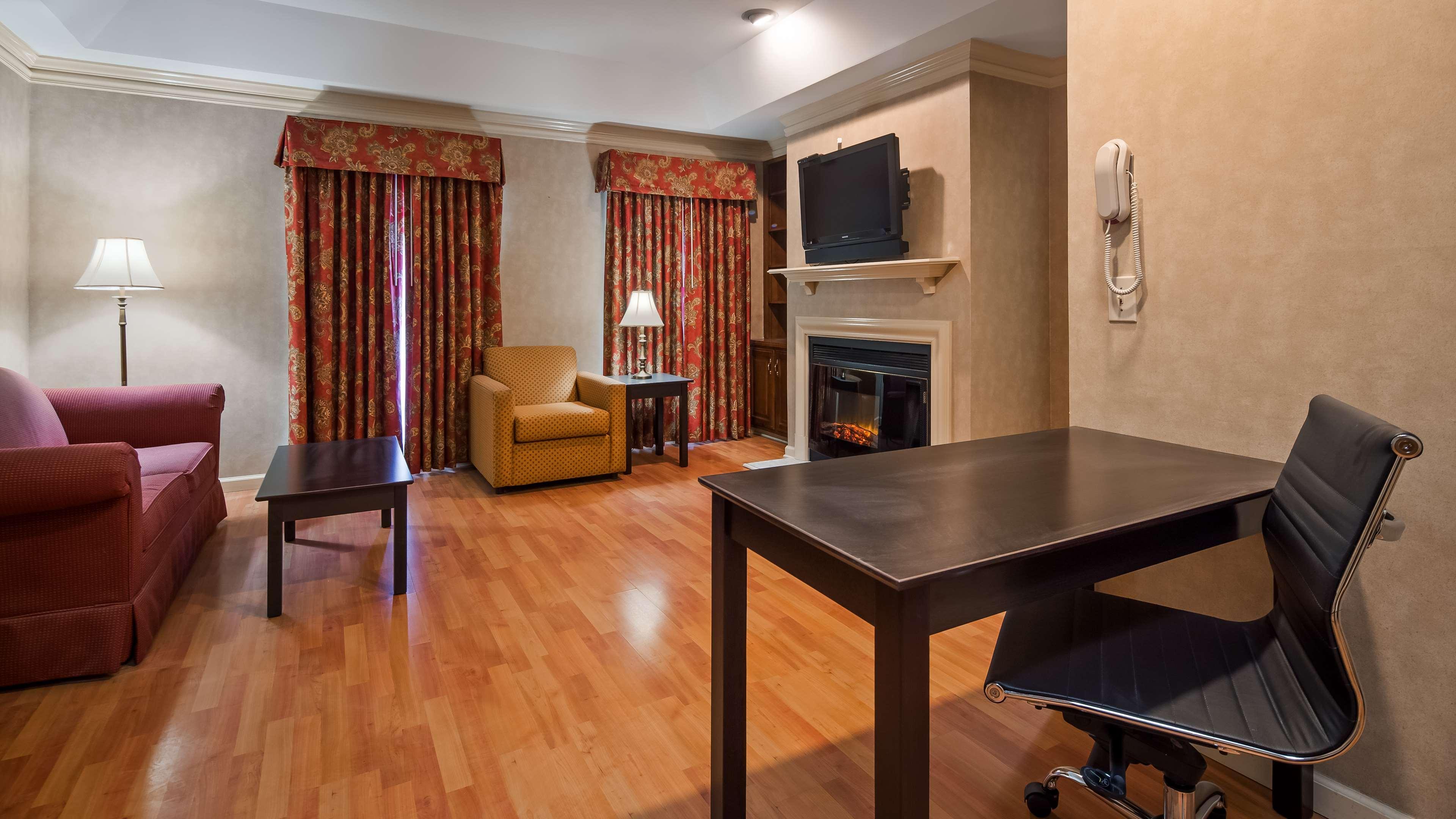 Best Western Brentwood Exterior photo